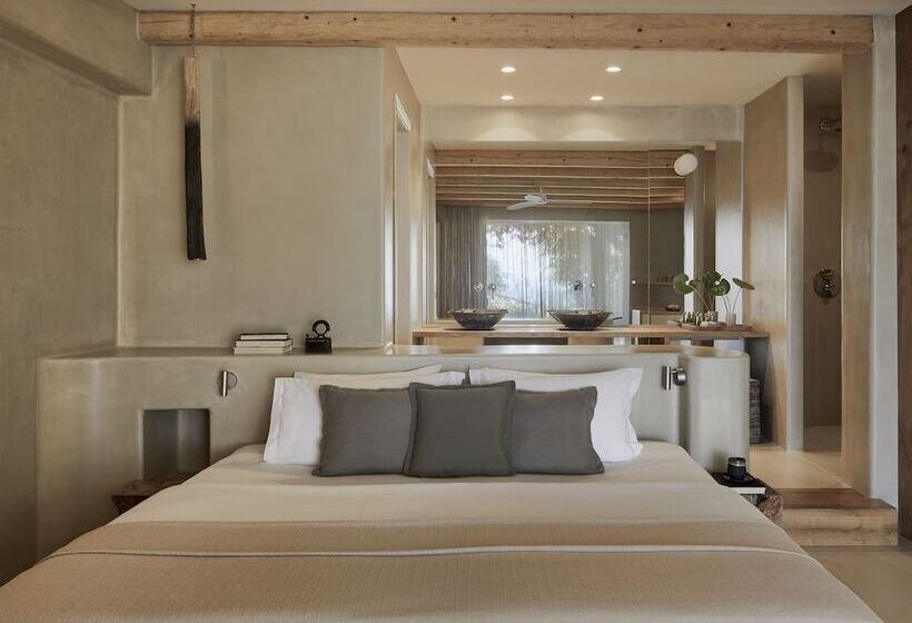 スイート, F Zeen Kefalonia