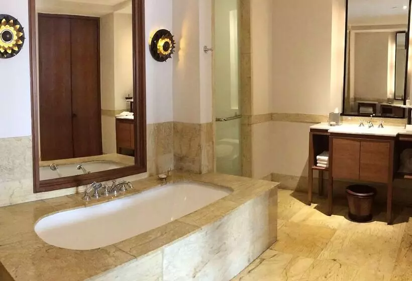 Süit, The Dharmawangsa Jakarta