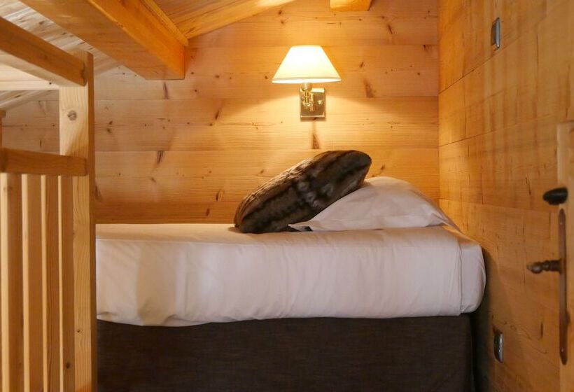 سوئیت جونیور با چشم‌انداز کوهستان, Tsanteleina