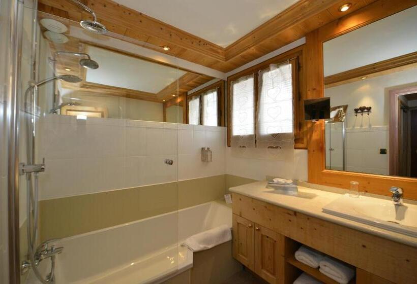 Classic Room with Views, Tsanteleina