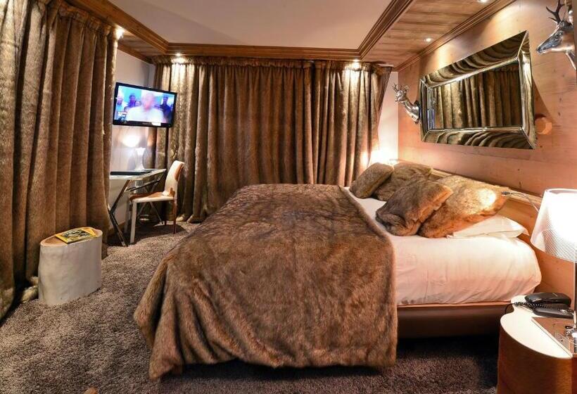 اتاق با نمای کوهستان کلاسیک, Tsanteleina