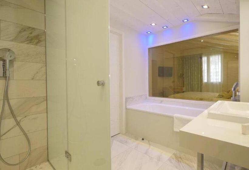 سوئیت با چشم‌انداز, Tsanteleina