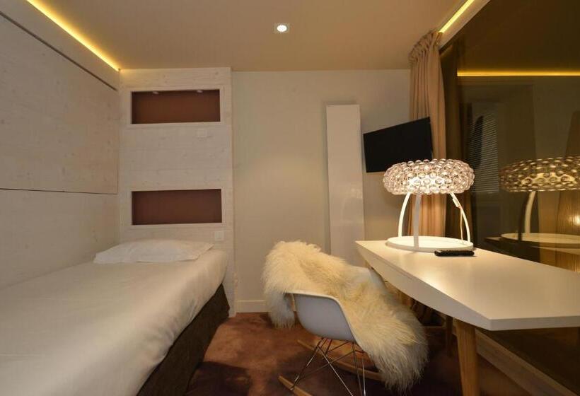 سوئیت خانواده 2 خوابه, Tsanteleina