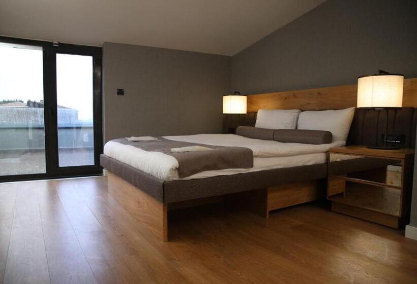 スタンダードルーム, Roomers Nisantasi