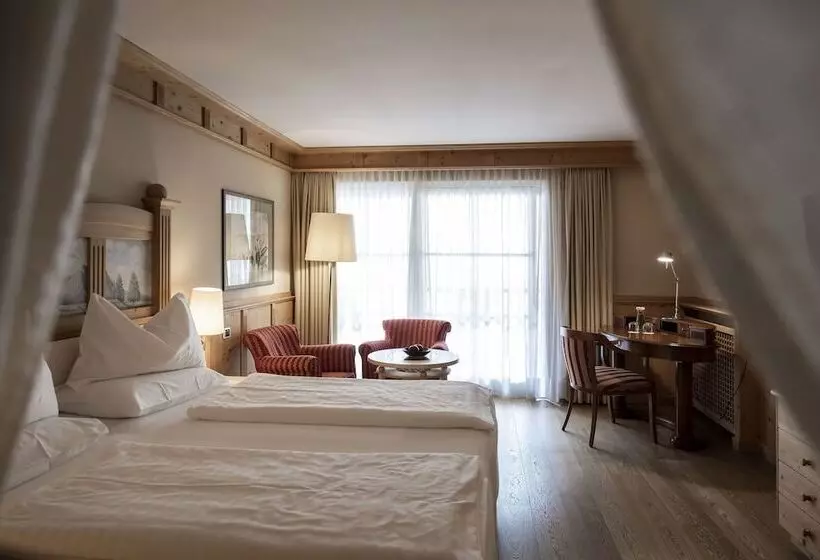 スーペリアールーム, Adler Spa Resort Dolomiti