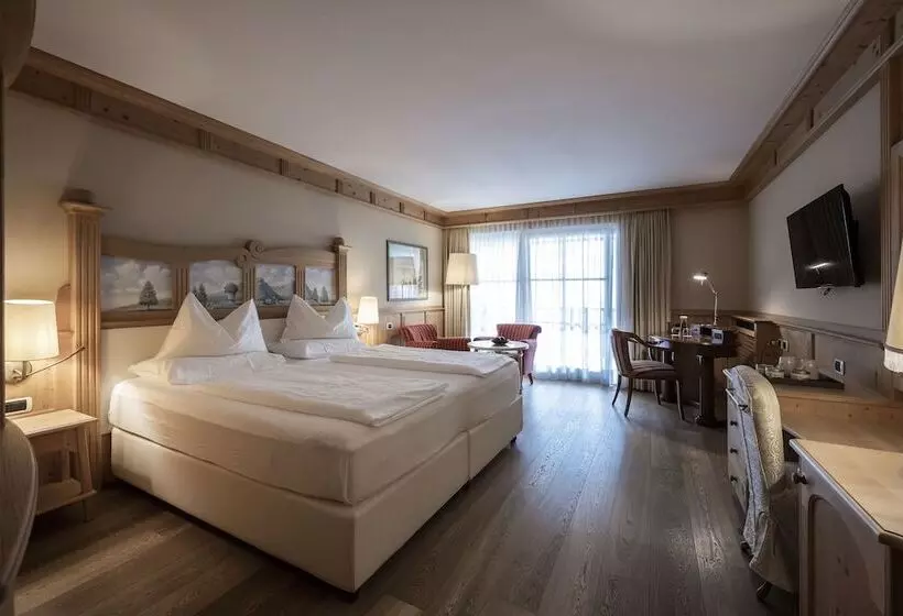 スーペリアールーム, Adler Spa Resort Dolomiti