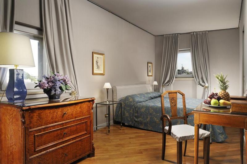 סוויטת ג'וניור, Alexandra