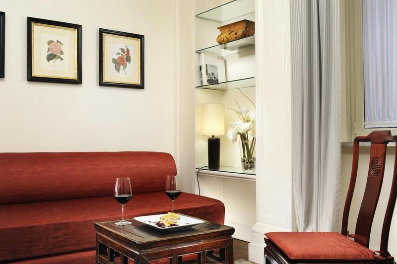 סוויטת ג'וניור, Alexandra