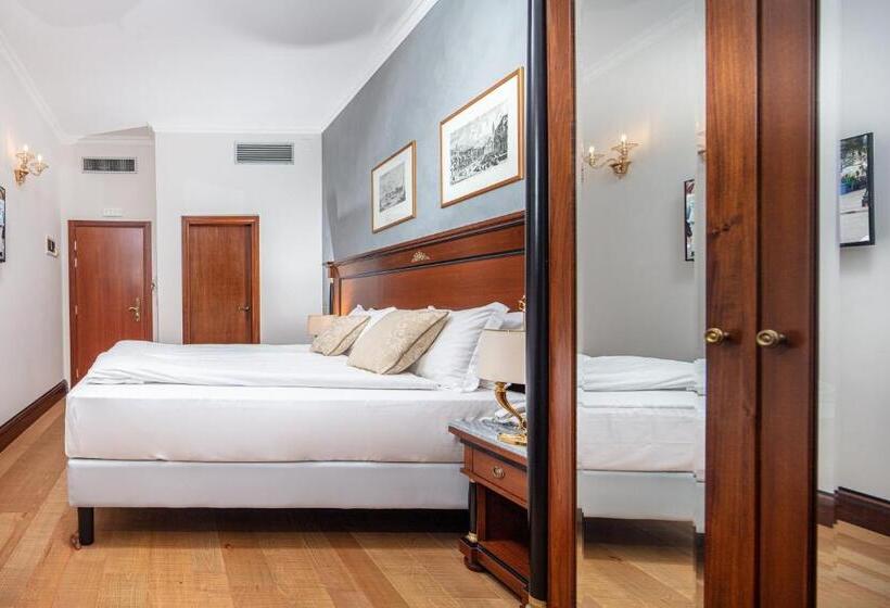 Deluxe Room with Views, All’angelo Art