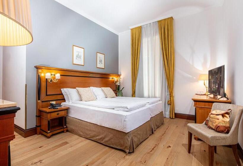 Junior Suite with Views, All’angelo Art