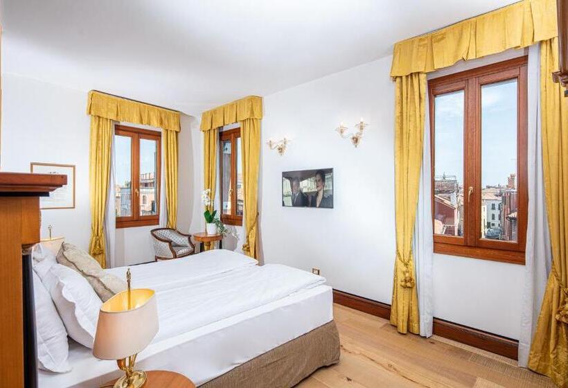 Suite, All’angelo Art