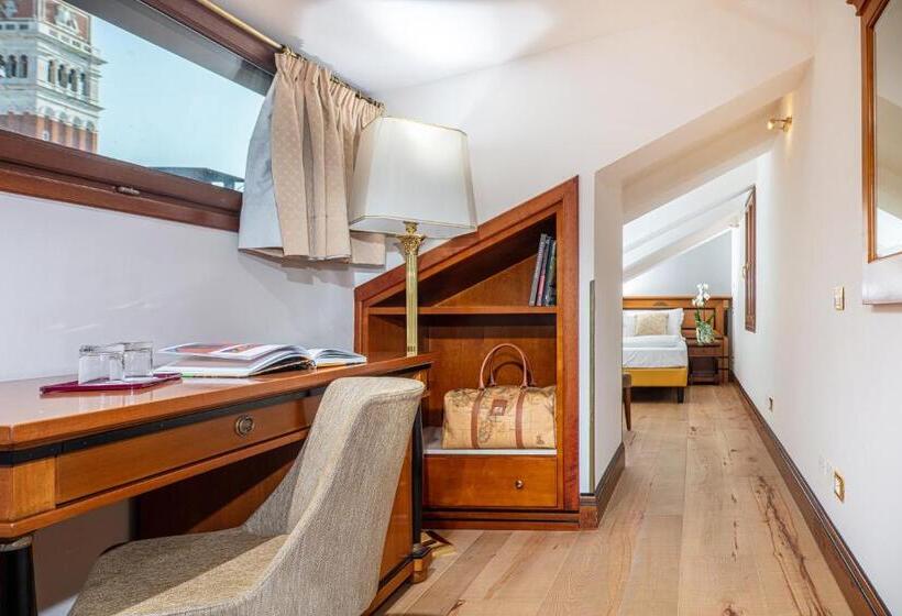 Suite, All’angelo Art