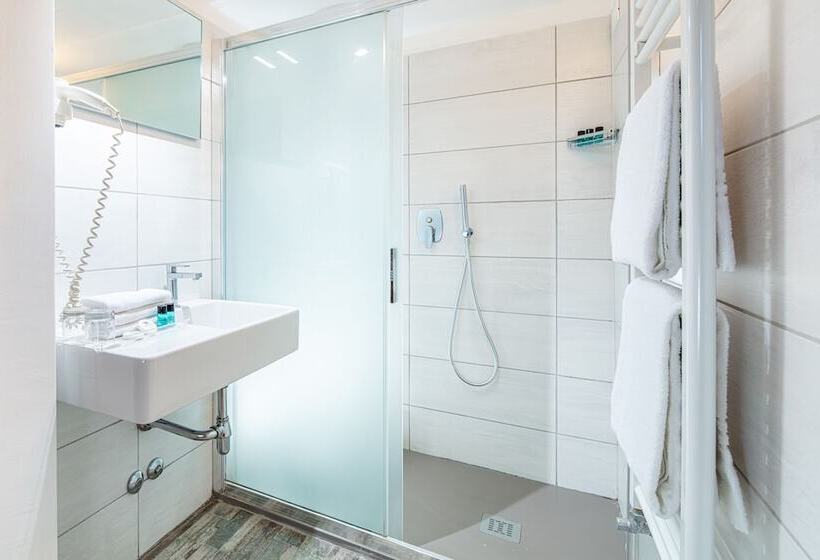 Junior Suite with Views, All’angelo Art