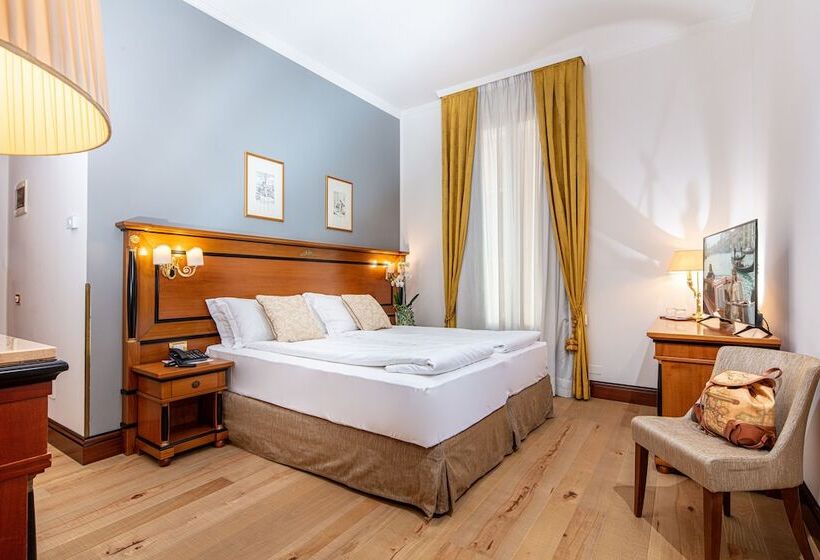 Junior Suite with Views, All’angelo Art