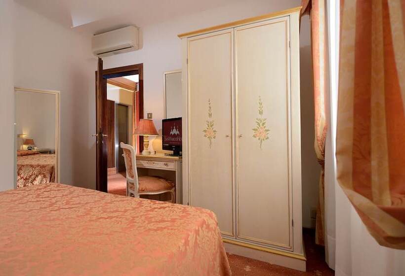 اتاق کلاسیک, Ambassador Tre Rose