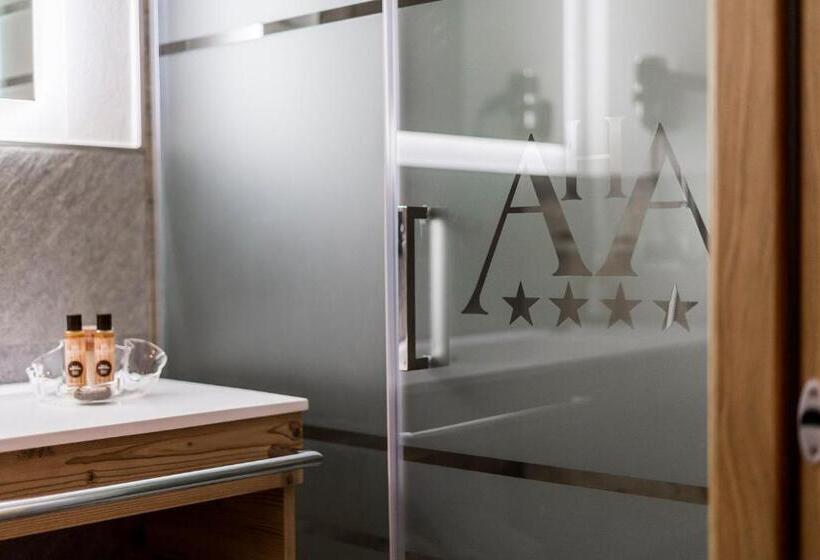 수피리어 룸 산전망, Astoria