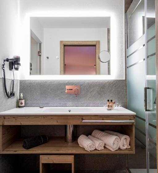 수피리어 룸 산전망, Astoria