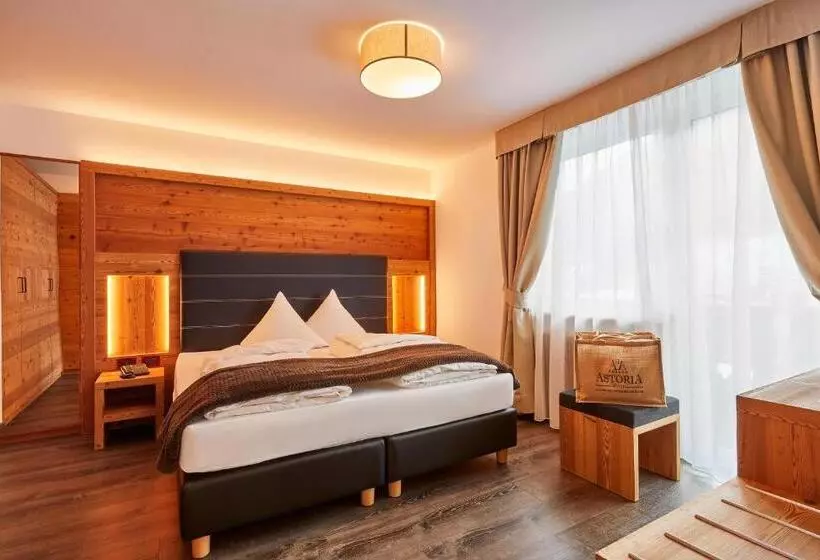 اتاق سوپریور چهار تخته, Astoria