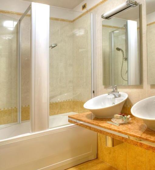 스탠다드 룸, Astoria