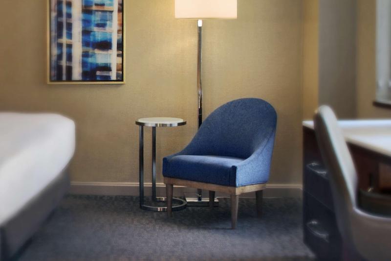 수피리어 룸, Astoria