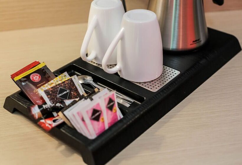 标准单人间, Berlino