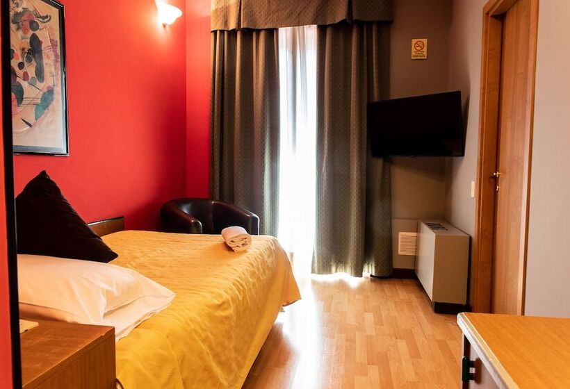 标准单人间, Berlino