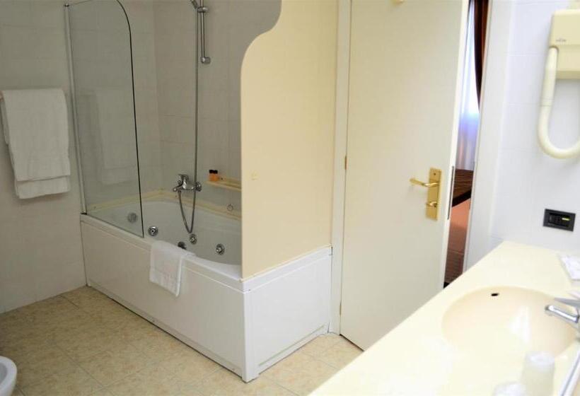 سوییت جونیور, Best Western Park