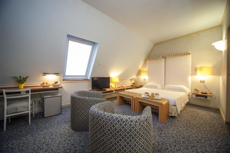 컴포트 룸, Bisanzio