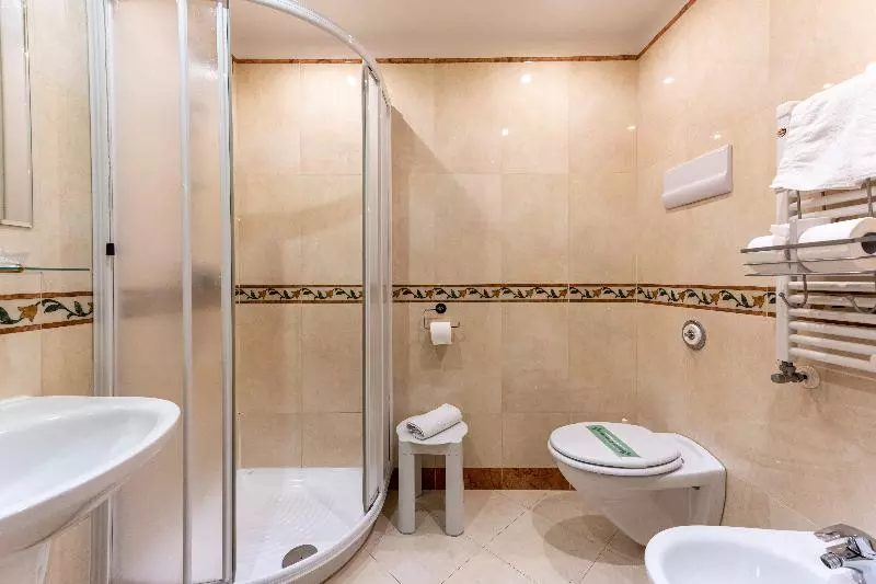 Chambre Triple Standard, Borghetti