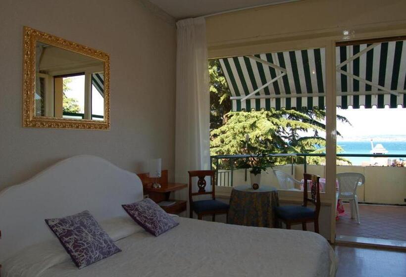 חדר סטנדרט, Broglia