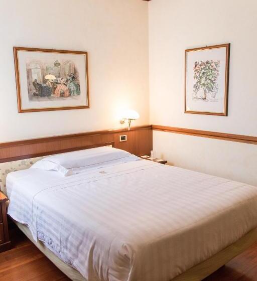 חדר בסיסי, Phi Hotel Dei Medaglioni