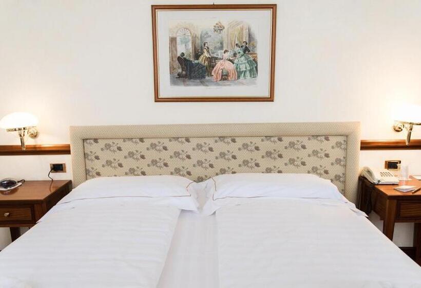 חדר קלאסי, Phi Hotel Dei Medaglioni