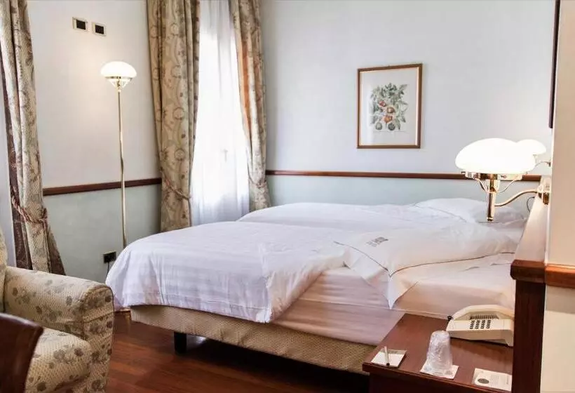 クラシックルーム, Phi Hotel Dei Medaglioni