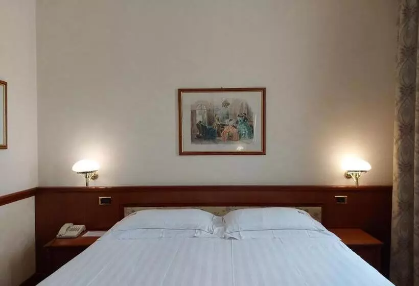 クラシックルーム, Phi Hotel Dei Medaglioni