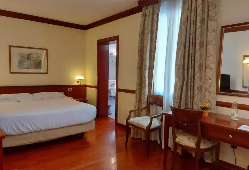 スーペリアールーム, Phi Hotel Dei Medaglioni