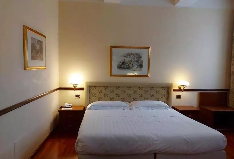 スーペリアールーム, Phi Hotel Dei Medaglioni