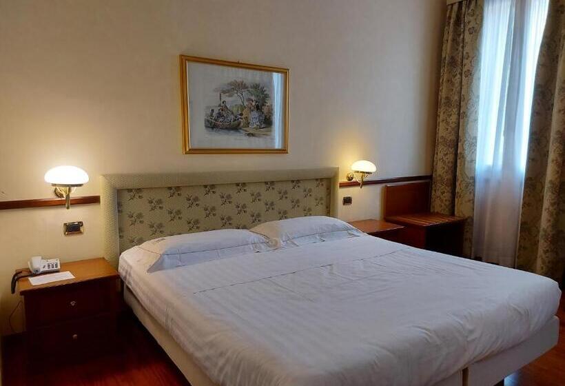 סוויטה, Phi Hotel Dei Medaglioni