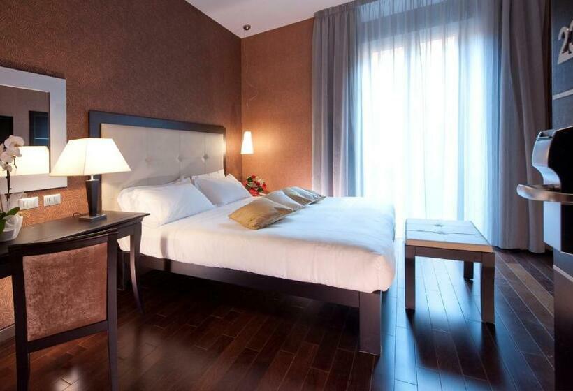 חדר סטנדרט לשלושה, C Hotels Fiume