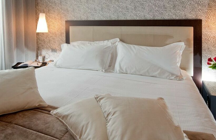 חדר סטנדרט לשלושה, C Hotels Fiume