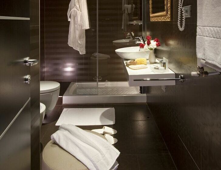 اتاق استاندارد سه نفره, C Hotels Fiume