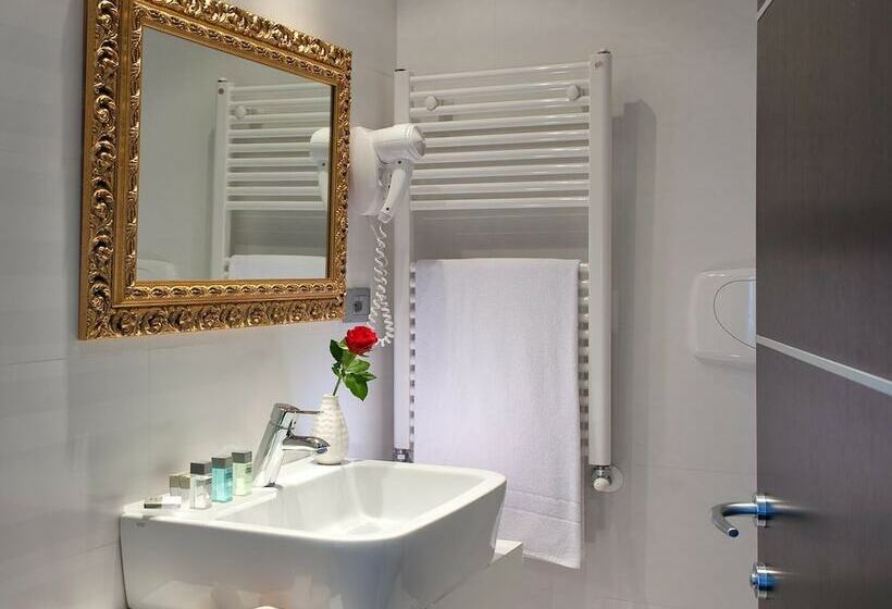 חדר סטנדרט לשלושה, C Hotels Fiume