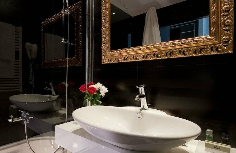 חדר סטנדרט לשלושה, C Hotels Fiume