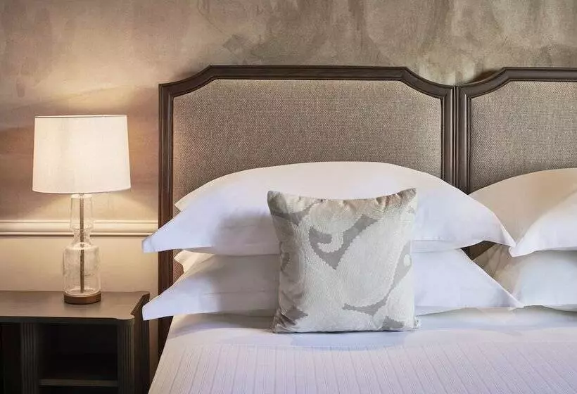 ダブルベッドのクラシックルーム, Grotta Giusti Thermal Spa Resort Tuscany, Autograph Collection