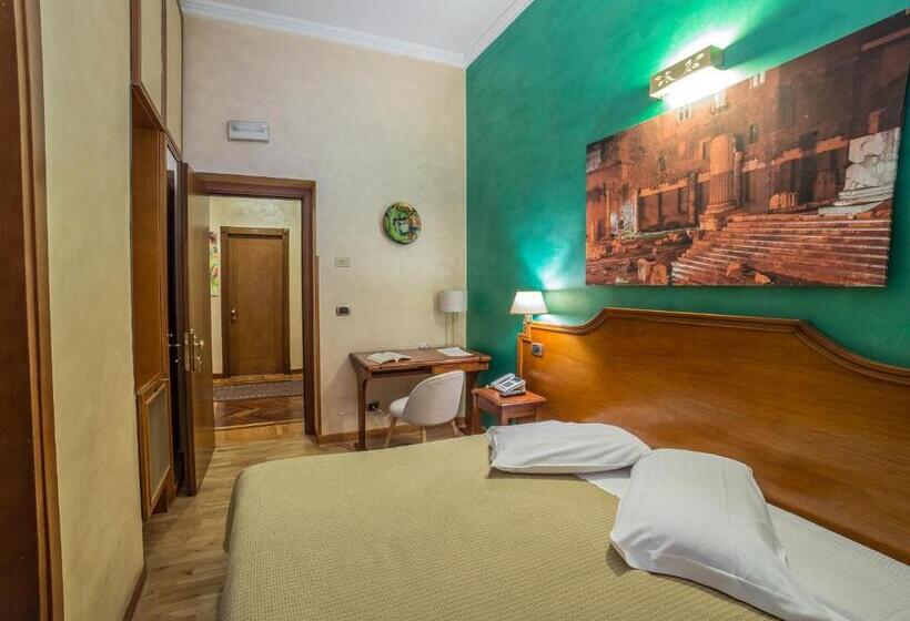 标准单人间, Kent