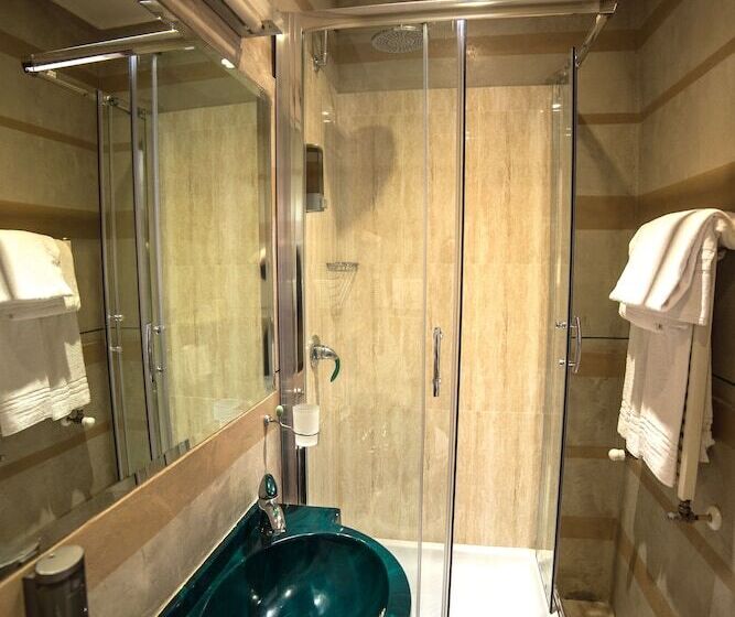 舒适型房间, Kent