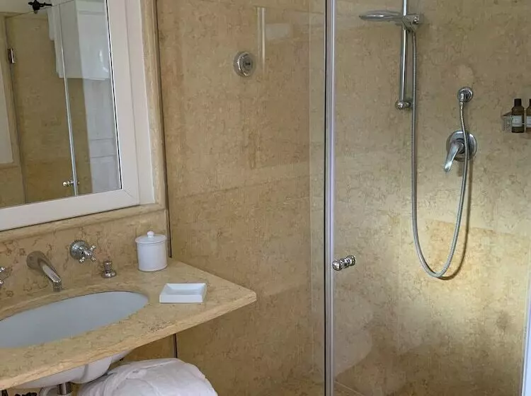 اتاق استاندارد, Mezzatorre Hotel & Thermal Spa