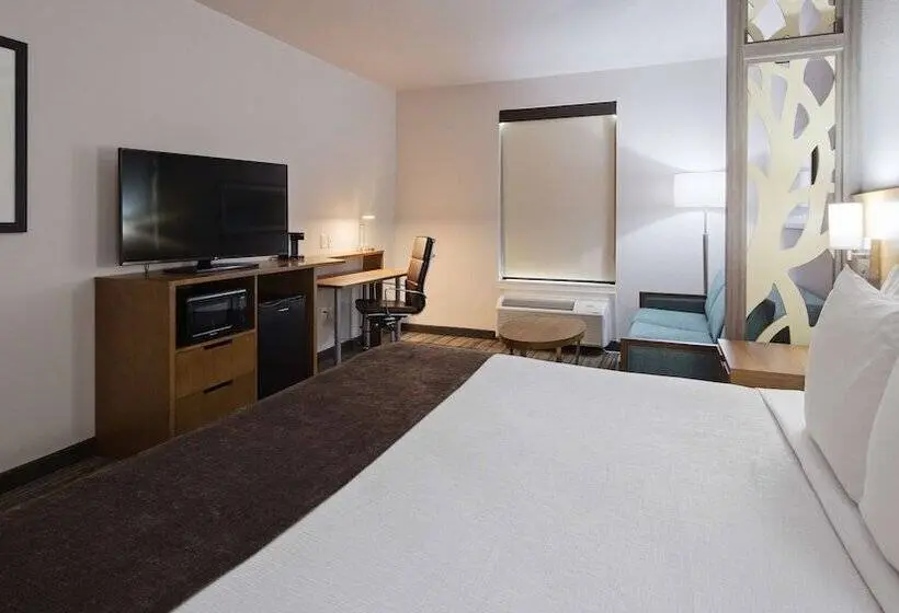 身障者適用スイートルーム, Best Western Green Oaks Inn