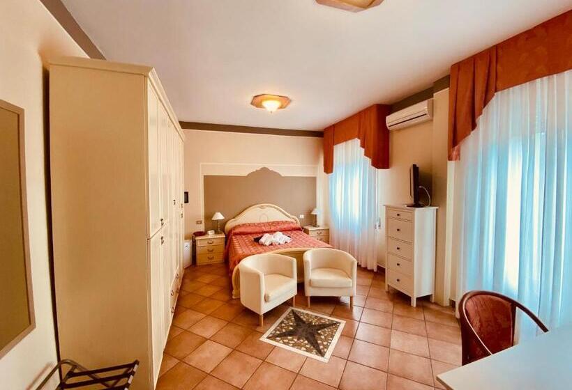 주니어 스위트, Art Hotel Pandos
