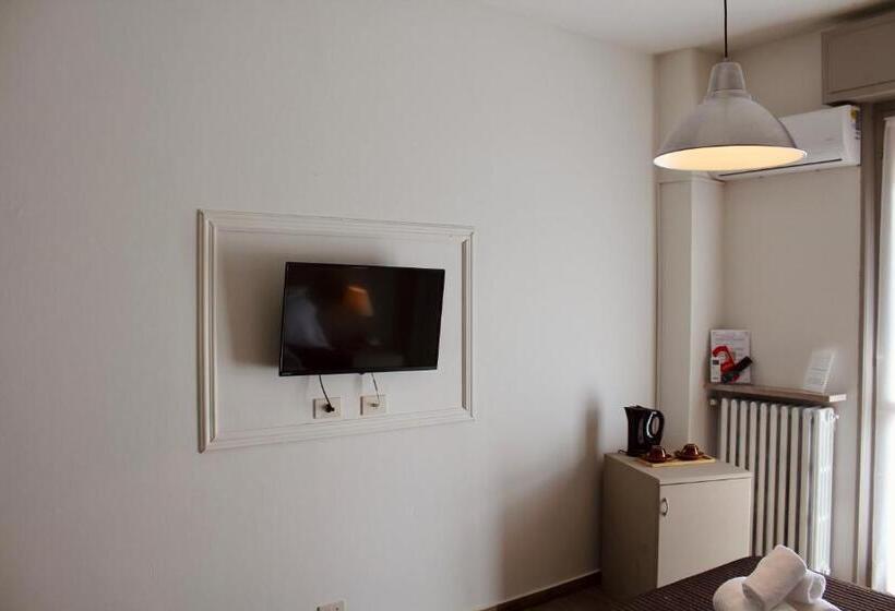 풀장 전망 스위트, Art Hotel Pandos