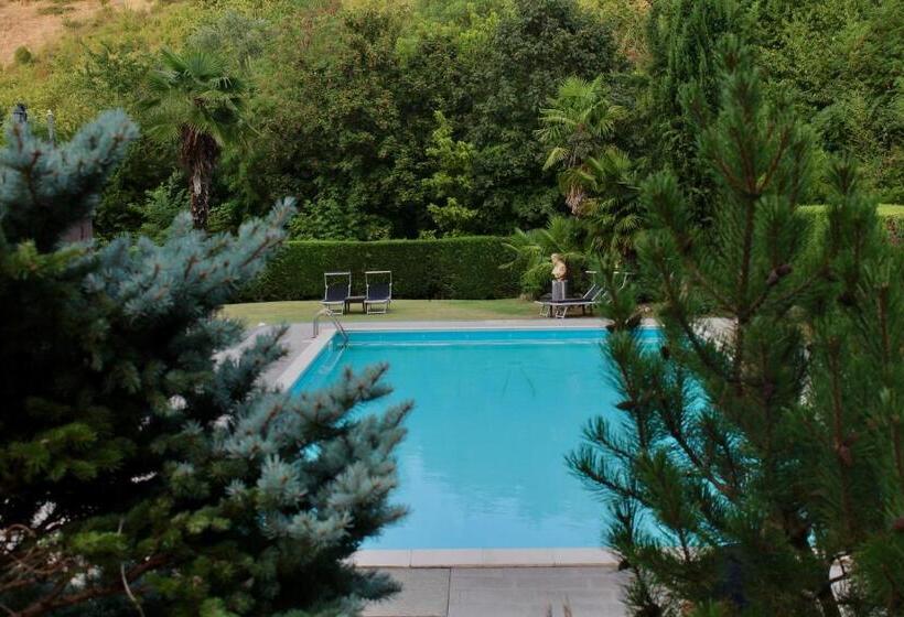 סוויטה נוף לבריכה, Art Hotel Pandos